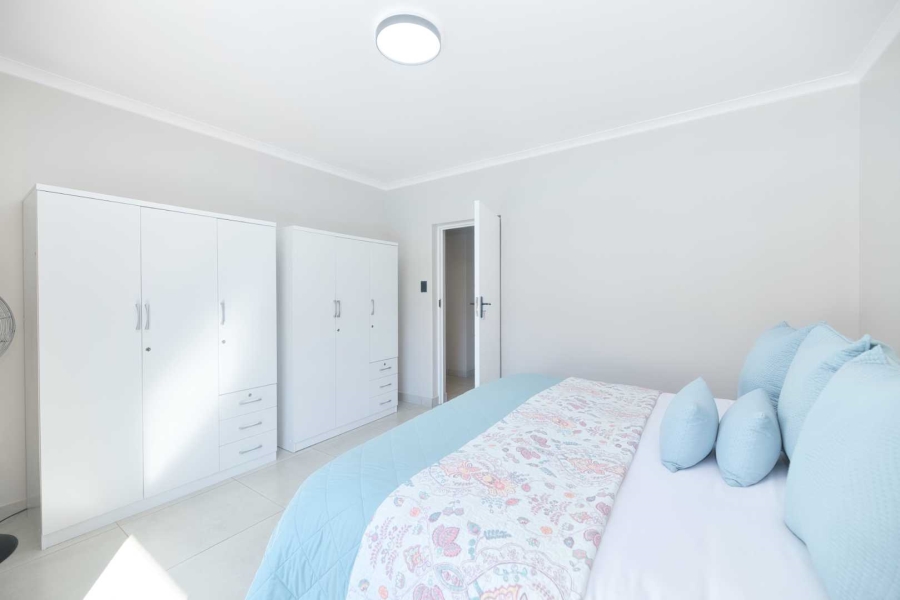 9 Bedroom Property for Sale in Westcliff Western Cape